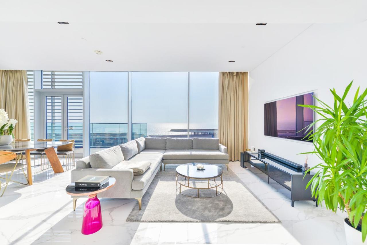 Luxe 3 Bedroom Oceanfront Apartment In The Heart Of Bluewaters Island Dubái Exterior foto