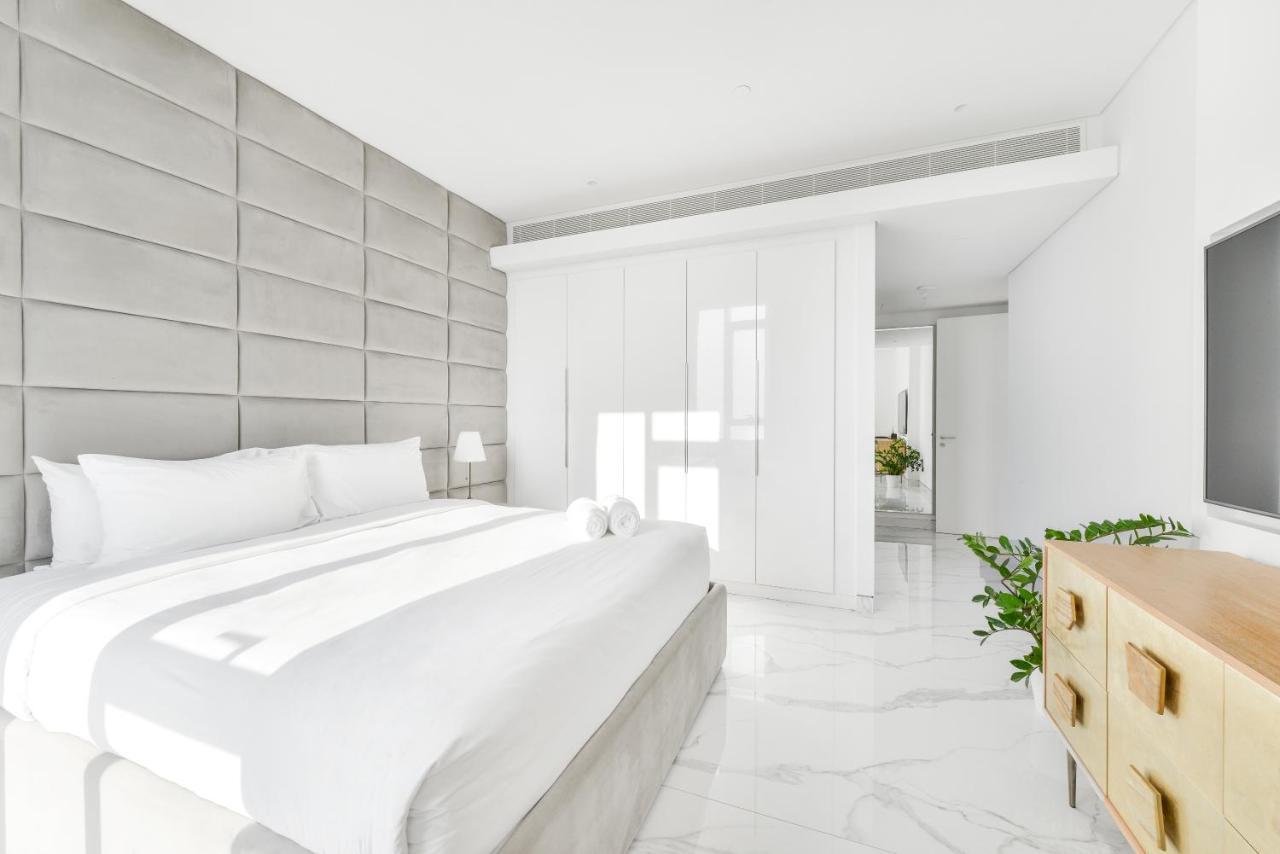 Luxe 3 Bedroom Oceanfront Apartment In The Heart Of Bluewaters Island Dubái Exterior foto