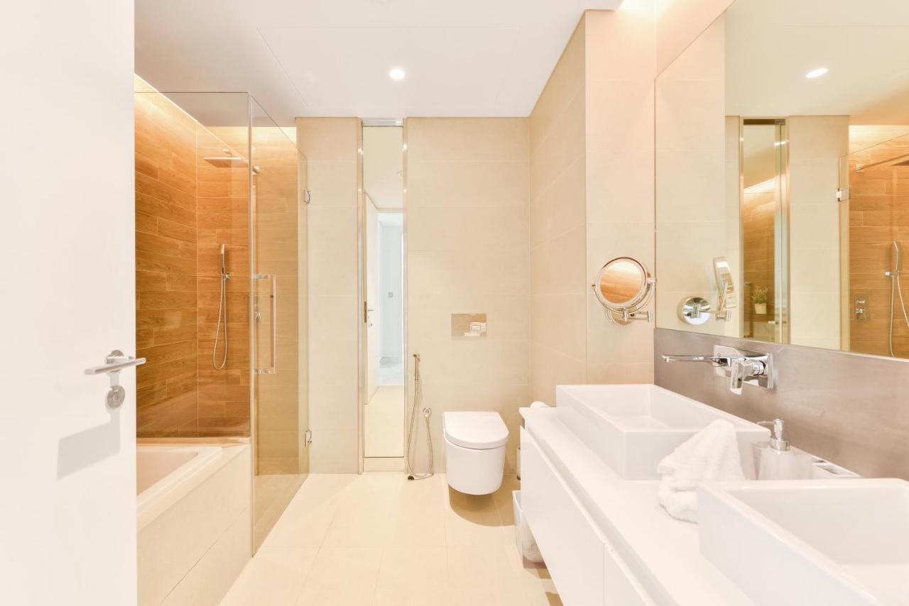 Luxe 3 Bedroom Oceanfront Apartment In The Heart Of Bluewaters Island Dubái Exterior foto