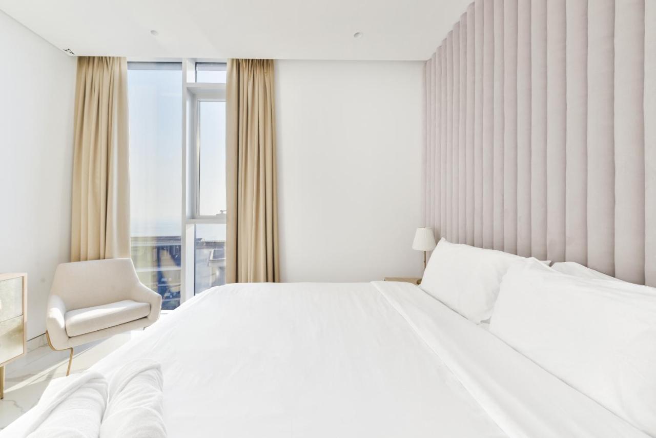 Luxe 3 Bedroom Oceanfront Apartment In The Heart Of Bluewaters Island Dubái Exterior foto