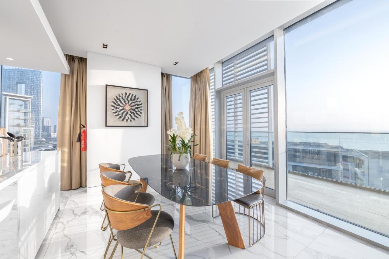 Luxe 3 Bedroom Oceanfront Apartment In The Heart Of Bluewaters Island Dubái Exterior foto