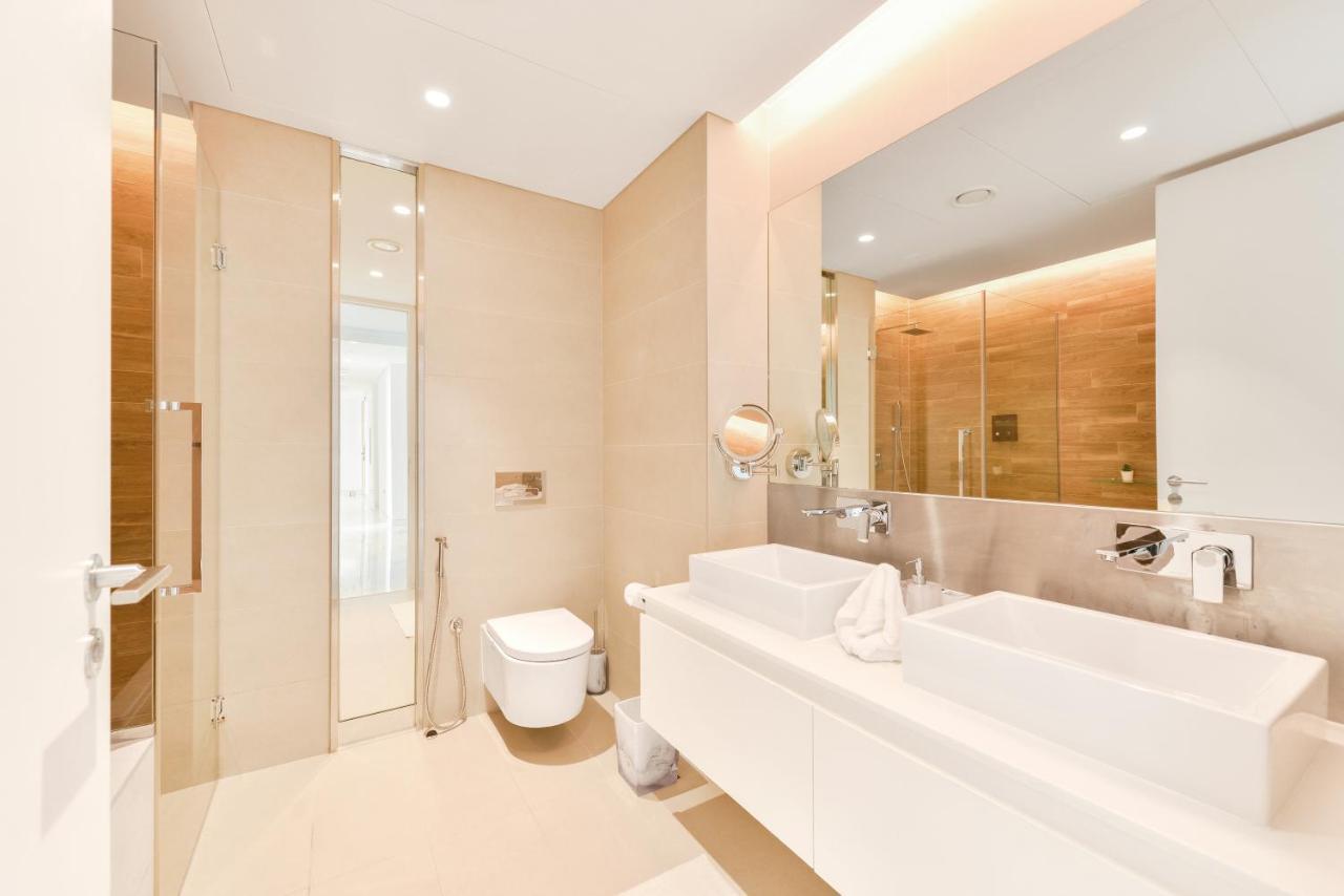 Luxe 3 Bedroom Oceanfront Apartment In The Heart Of Bluewaters Island Dubái Exterior foto